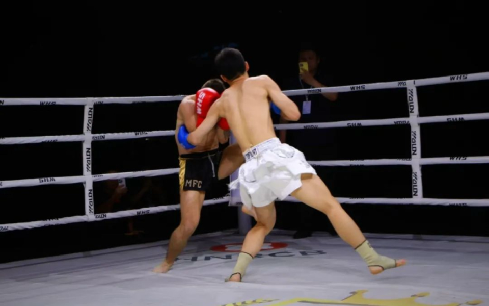 UAA, 必将全力以, 著称 UAA, 必将全力以, 著称