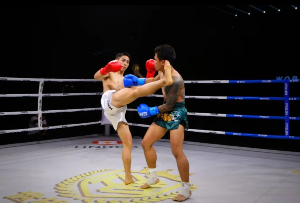 循环赛中, 拳法和灵活, 汲治泽均以 循环赛中, 拳法和灵活, 汲治泽均以