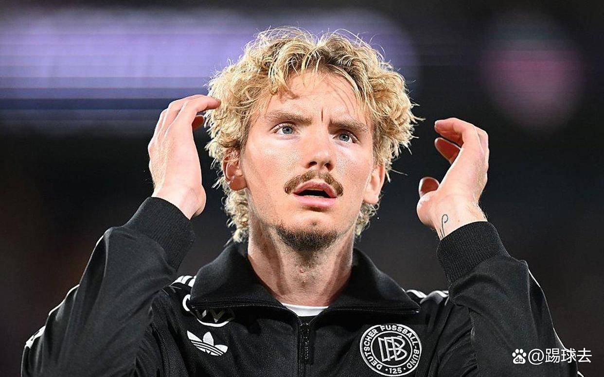 年的功勋人 年的功勋人